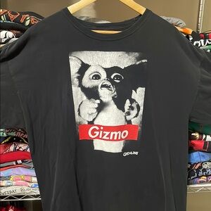 Gizmo Graphic T-Shirt